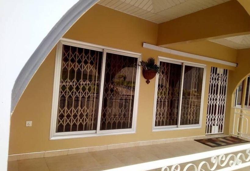 פנסיון Total Praise Guest House