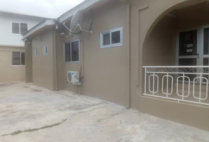 פנסיון Total Praise Guest House