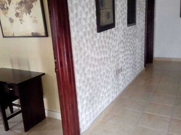 פנסיון Total Praise Guest House