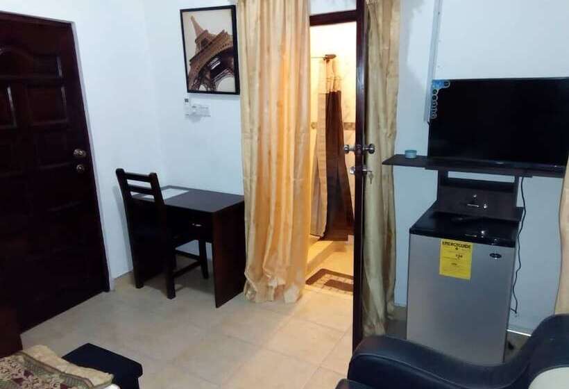 פנסיון Total Praise Guest House