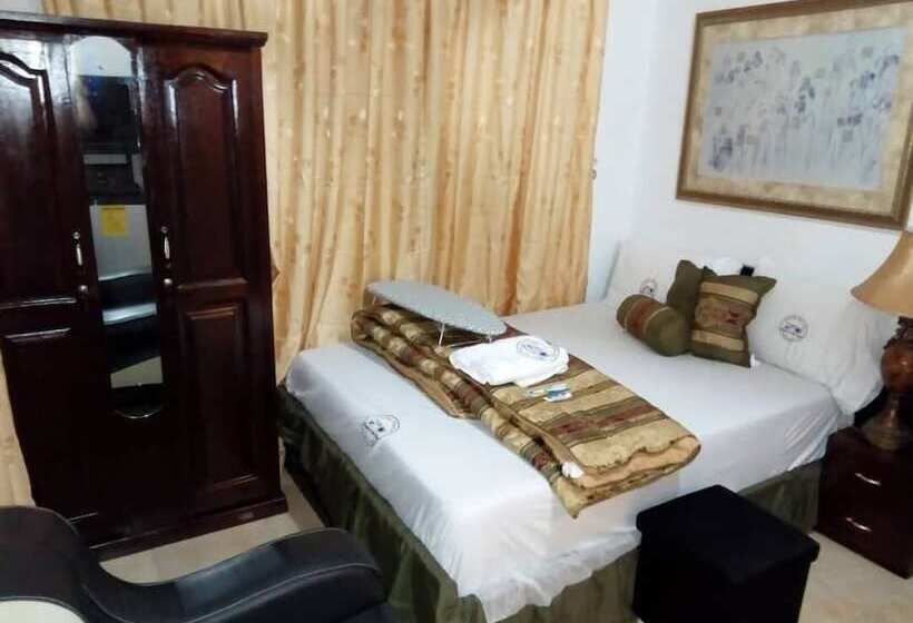 פנסיון Total Praise Guest House