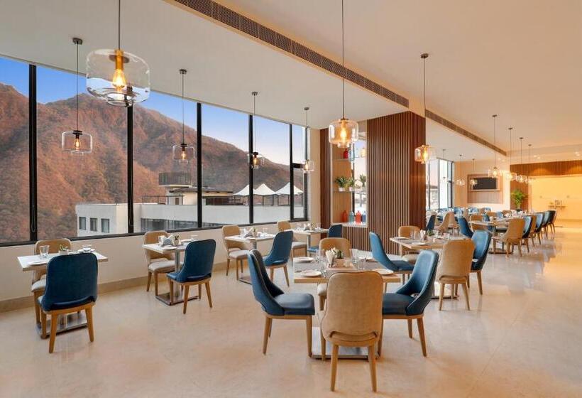 استراحتگاه Lemon Tree Hotel Tapovan Rishikesh