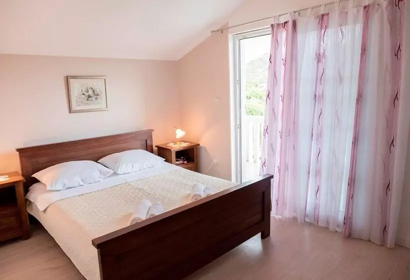 Villa Solo