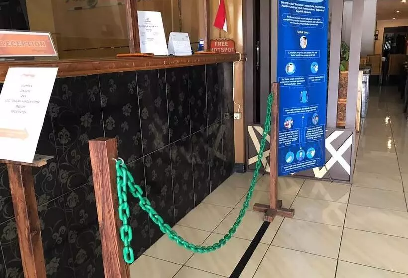 Anggraeni Hotel Ketanggungan