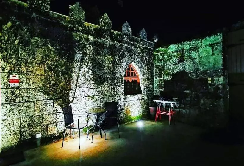 ベッドアンドブレックファースト Casa Do Castelo