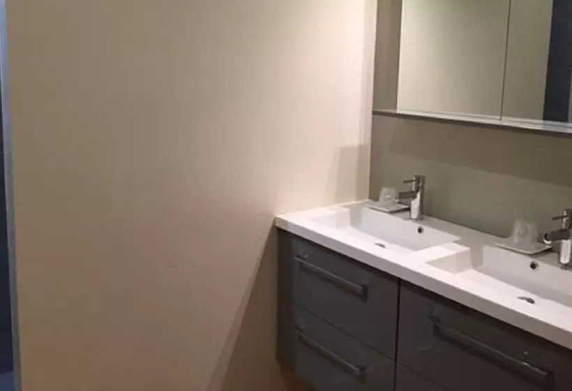 Aamiaismajoitus (B&B) Chambres Ambroisie