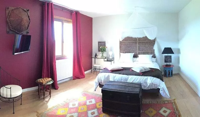 Aamiaismajoitus (B&B) Chambres Ambroisie