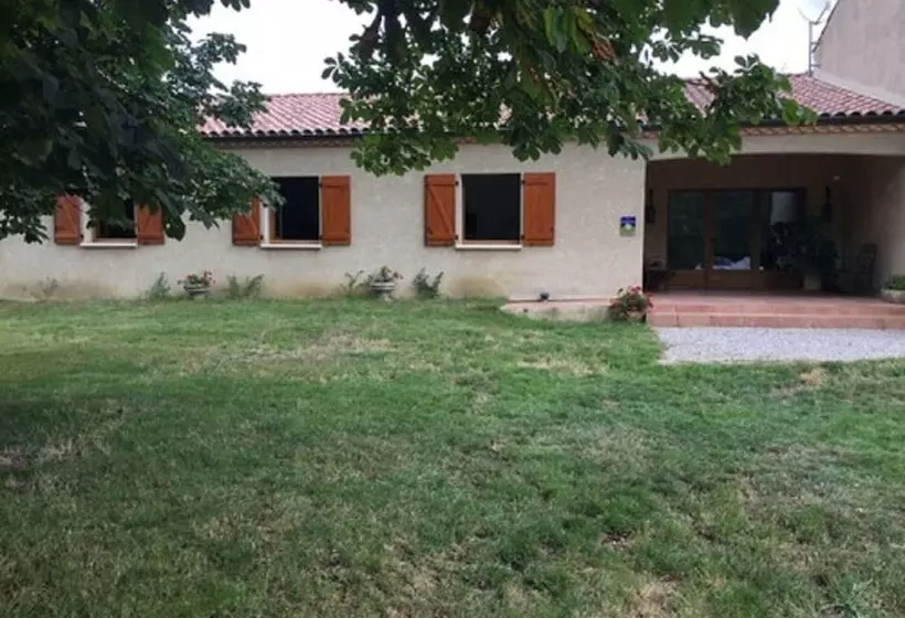 Aamiaismajoitus (B&B) Chambres Ambroisie