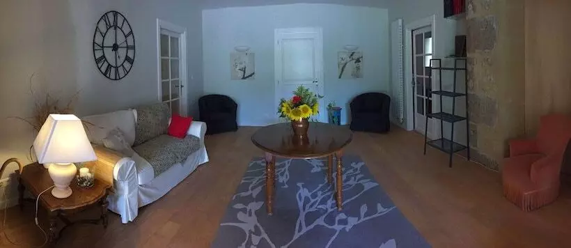 Aamiaismajoitus (B&B) Chambres Ambroisie