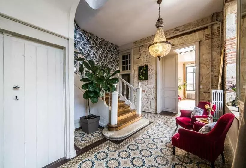 Aamiaismajoitus (B&B) Demeure Saint Martin