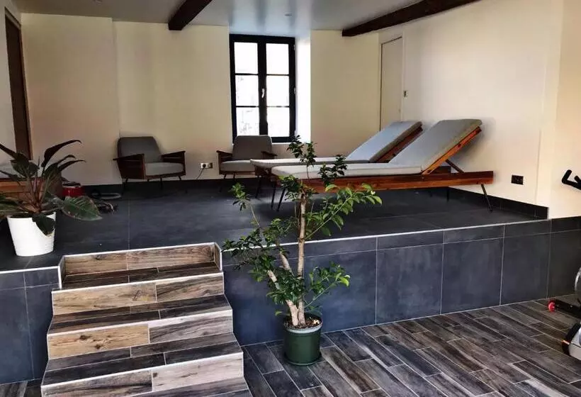 Aamiaismajoitus (B&B) Demeure Saint Martin