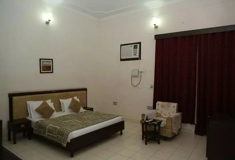 Gulmohar Sariska Resort