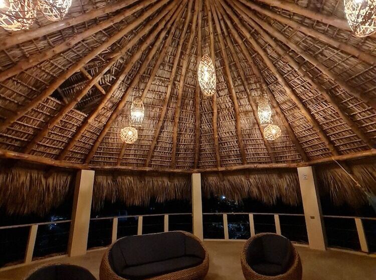 مسافرخانه Los Mangos