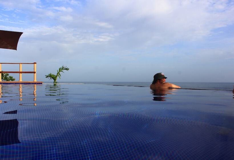 مسافرخانه Los Mangos