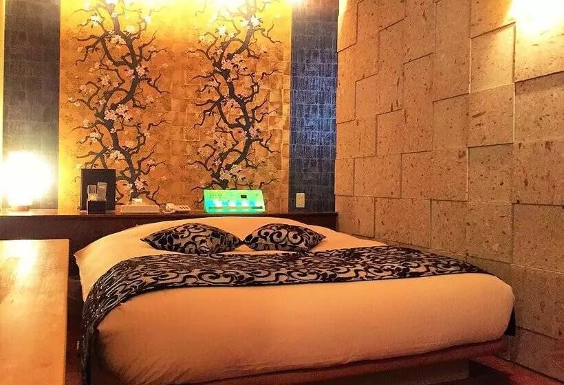 Hotelli C Heaven   Adults Only