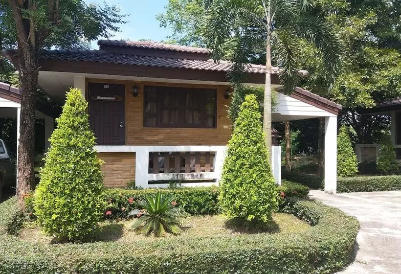 Hotelli Chortip Resort