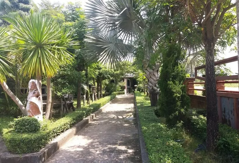 Hotelli Chortip Resort