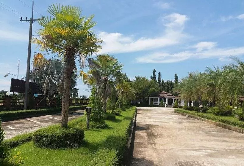 Hotelli Chortip Resort