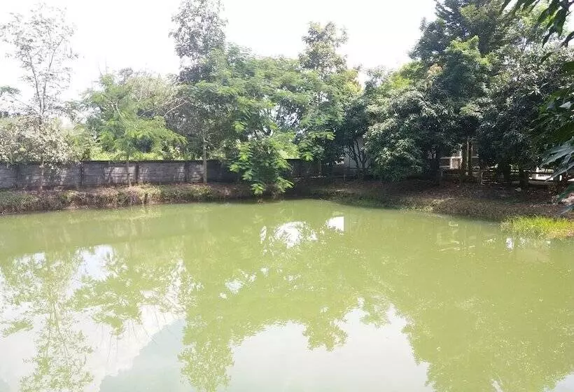 Hotelli Chortip Resort