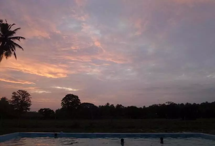 Hotelli Cocoworld Bungalow