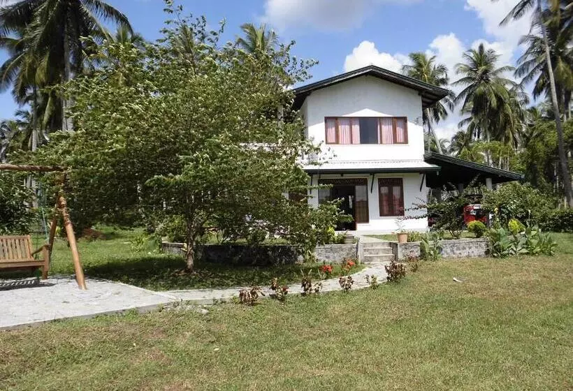 Hotelli Cocoworld Bungalow