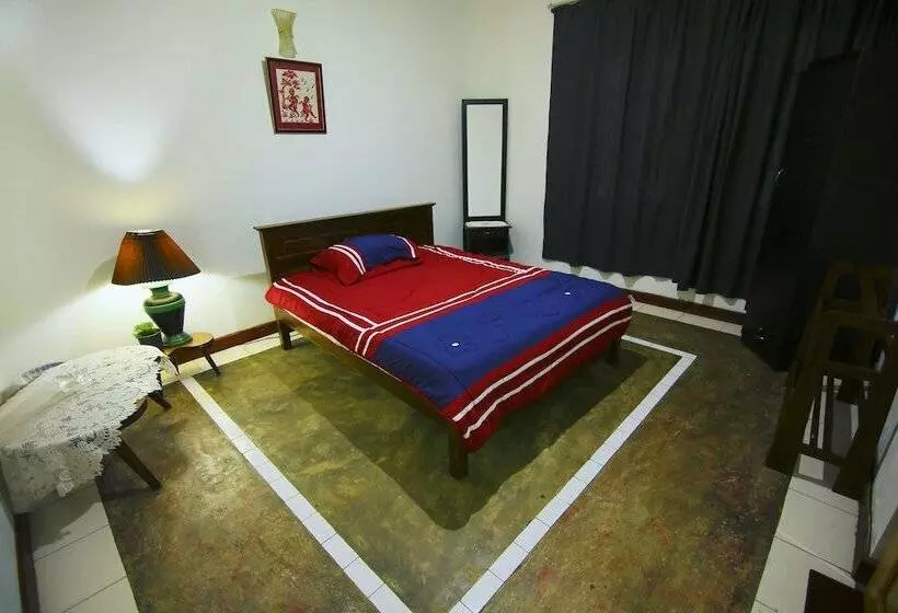 ホテル Crystal Lodge