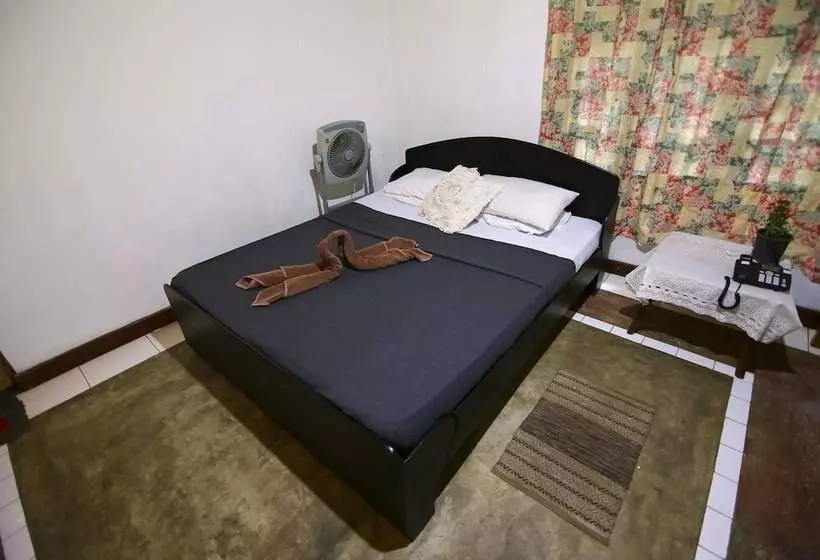 ホテル Crystal Lodge