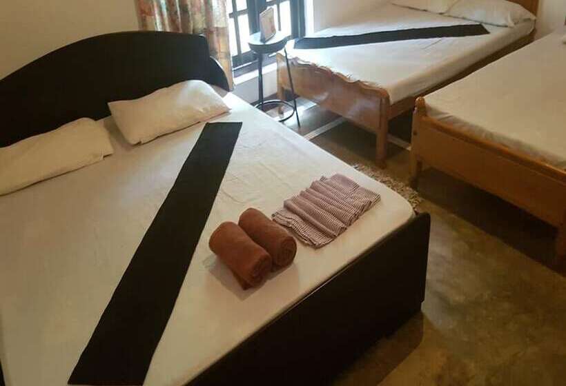 فندق Crystal Lodge