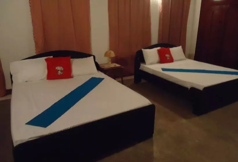 ホテル Crystal Lodge