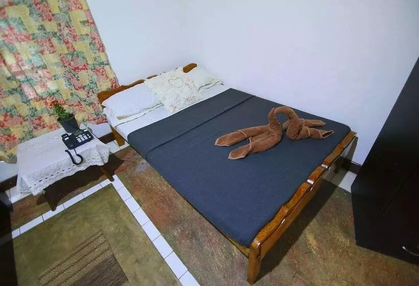 ホテル Crystal Lodge