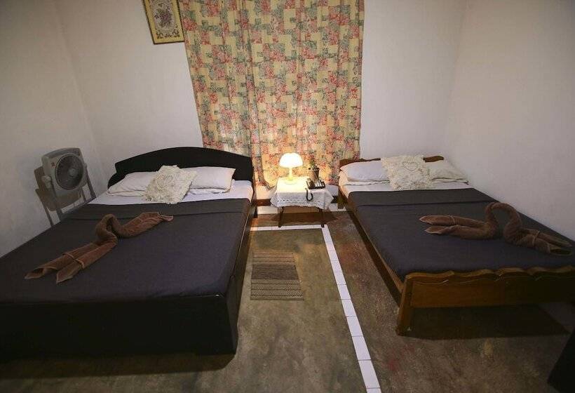 فندق Crystal Lodge