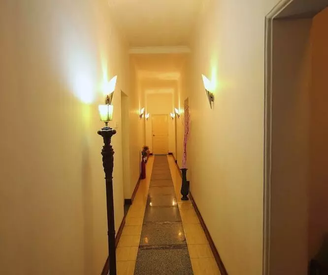 ホテル Crystal Lodge