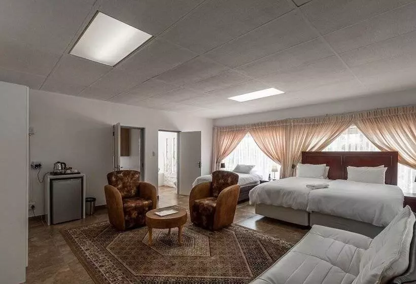 Hotelli Graceland Conference And Lifestyle Centre