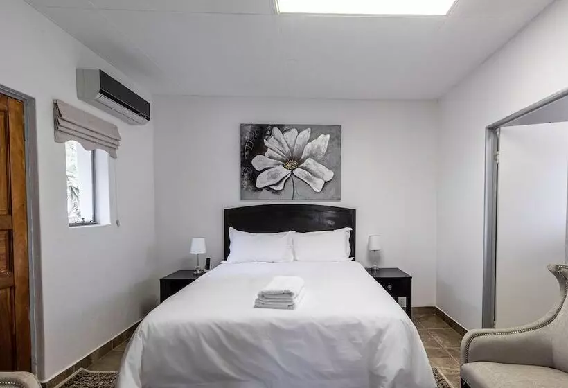 Hotelli Graceland Conference And Lifestyle Centre