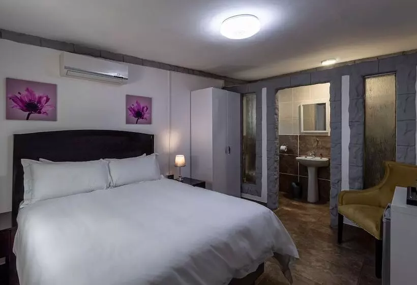 Hotelli Graceland Conference And Lifestyle Centre