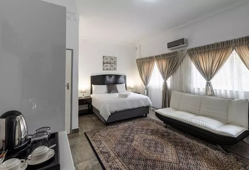 Hotelli Graceland Conference And Lifestyle Centre