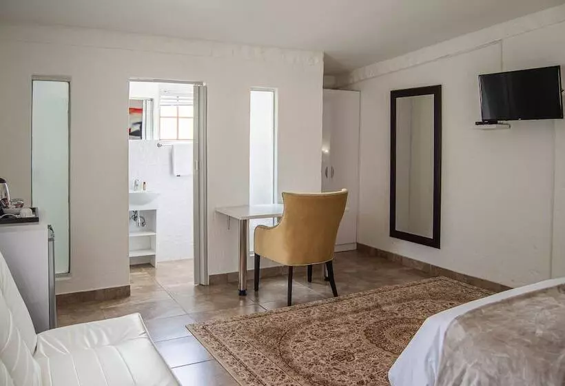 Hotelli Graceland Conference And Lifestyle Centre