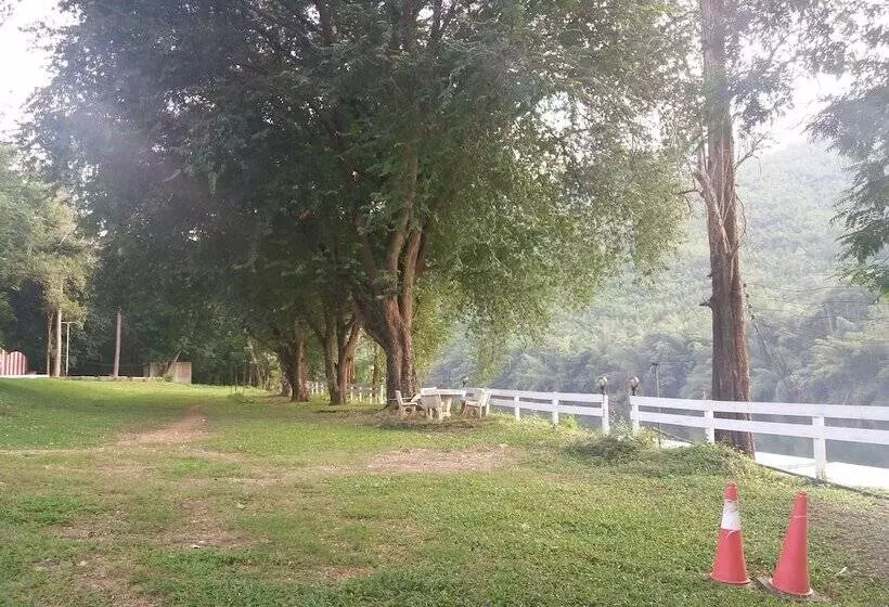 Hotelli Ingphupha Resort And Restaurant