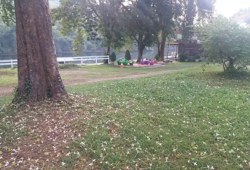 Hotelli Ingphupha Resort And Restaurant