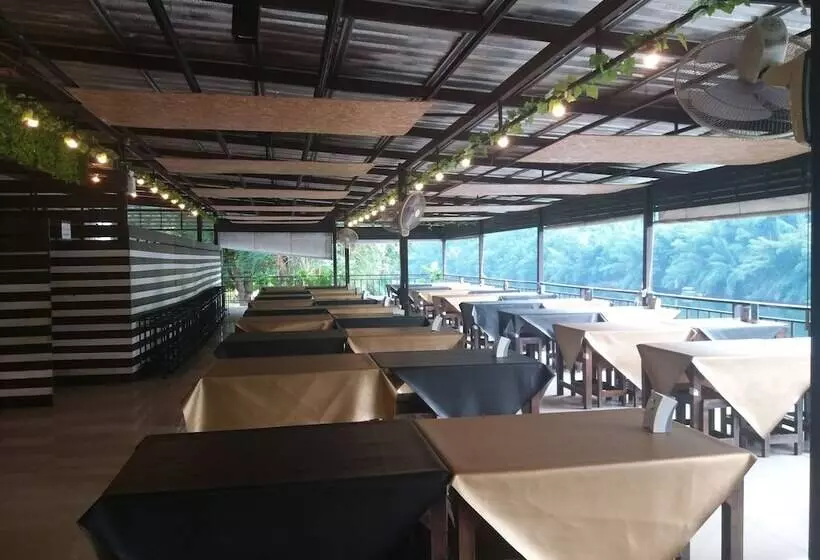 Hotelli Ingphupha Resort And Restaurant