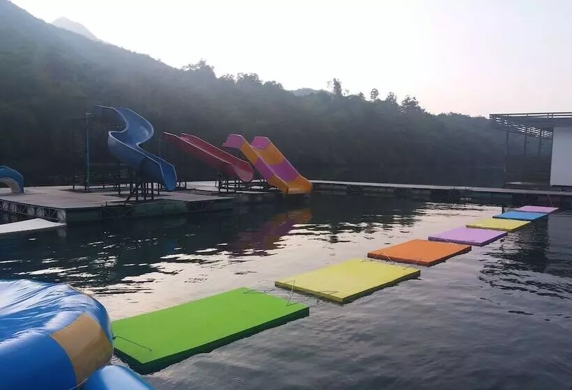 Hotelli Ingphupha Resort And Restaurant