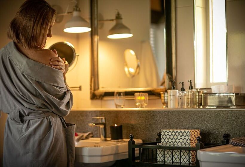 בית מלון כפרי Jamala Madikwe