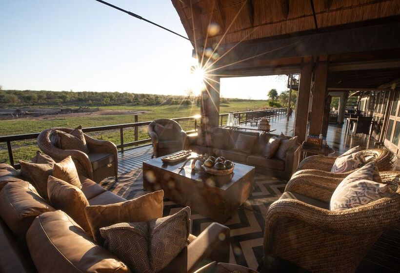 בית מלון כפרי Jamala Madikwe