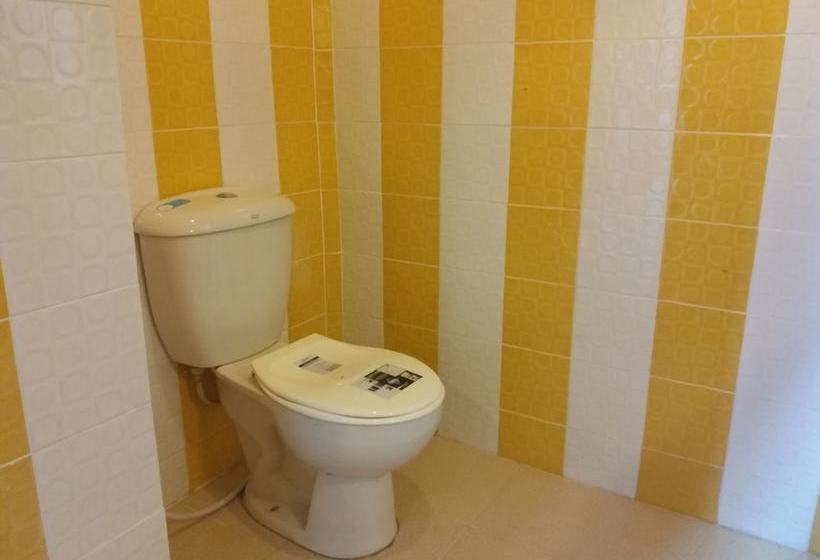 Hotelli Monrak Lamtakong Resort