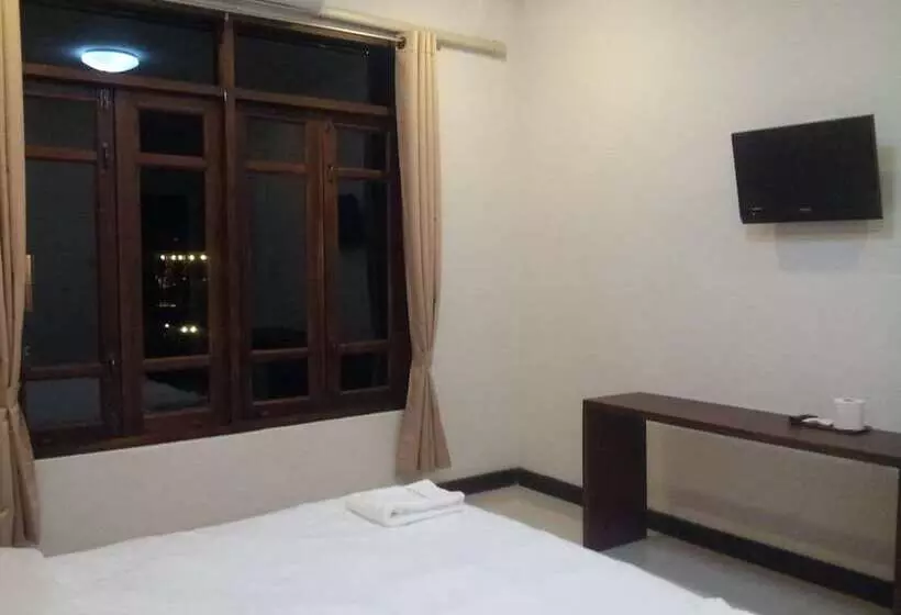 Hotelli Norn Nab Dao Rimkhong