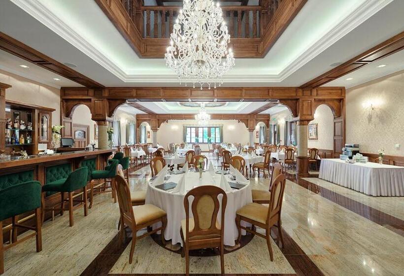 בית מלון כפרי Pałac Poledno