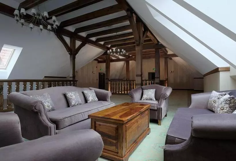 Hotelli Pałac Poledno