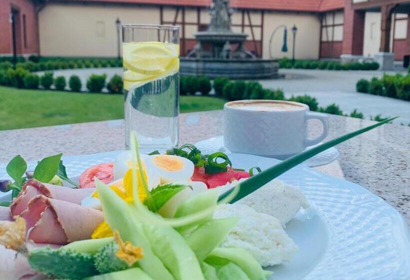 בית מלון כפרי Pałac Poledno