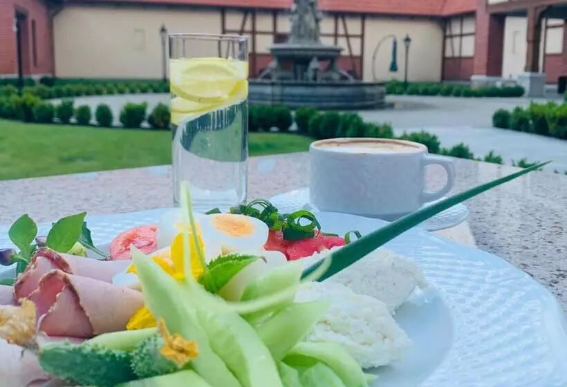 Hotelli Pałac Poledno