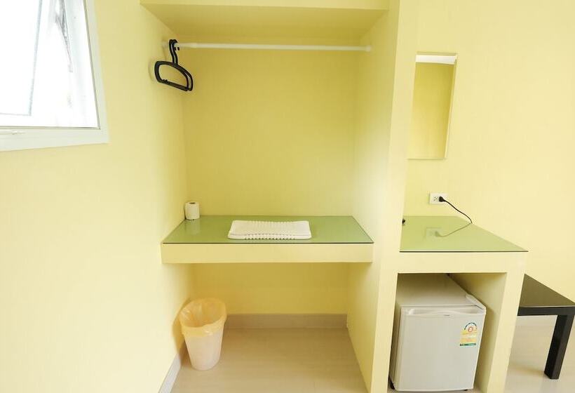 Hotel Srikanlaya Resort